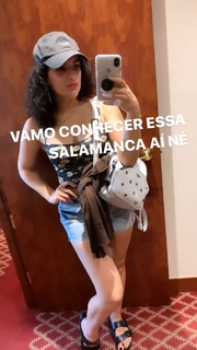 Kéfera Buchmann feet photo thumbnail