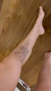 Kéfera Buchmann feet photo thumbnail