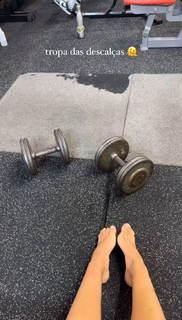 Kéfera Buchmann feet photo thumbnail