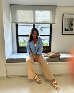 Kéfera Buchmann feet photo thumbnail
