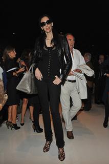 L'Wren Scott feet photo 2