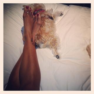 La'Myia Good feet photo 2