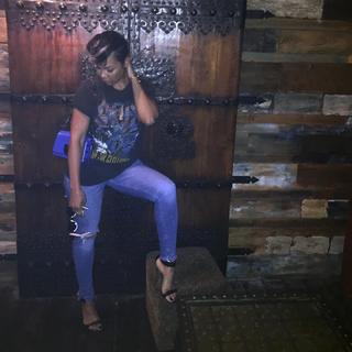 La'Myia Good feet photo 4