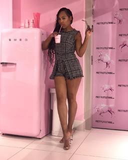 La'Myia Good feet photo 19