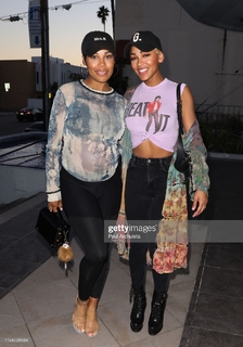 La'Myia Good feet photo 3