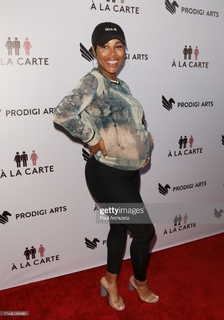 La'Myia Good feet photo 2