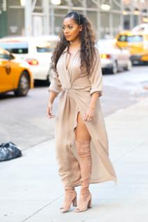 La La Anthony feet photo thumbnail