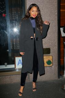 La La Anthony feet photo thumbnail