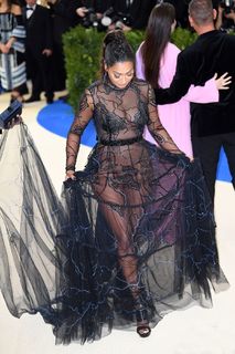 La La Anthony feet photo thumbnail