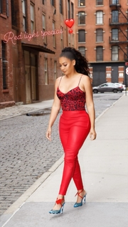 La La Anthony feet photo thumbnail