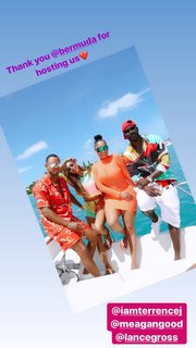La La Anthony feet photo thumbnail
