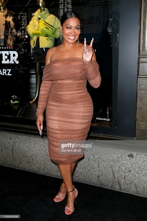 La La Anthony feet photo thumbnail