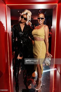 La La Anthony feet photo thumbnail