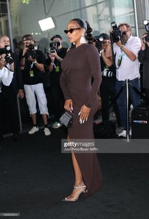La La Anthony feet photo thumbnail