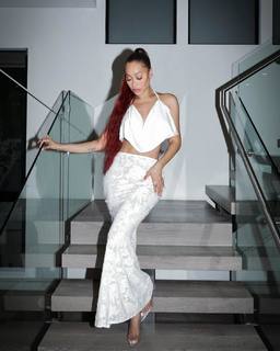 La La Anthony feet photo thumbnail