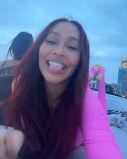 La La Anthony feet photo thumbnail