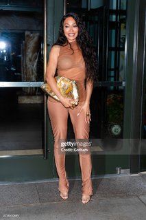 La La Anthony feet photo thumbnail