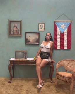 La La Anthony feet photo thumbnail