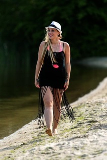 LaFee feet photo 6