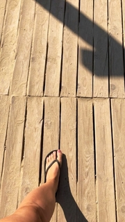 LaFee feet photo 14