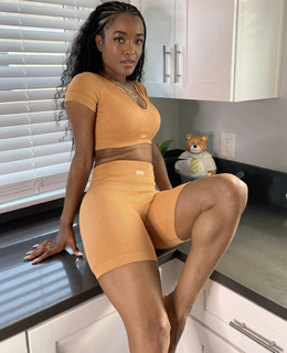 LaToya Tonodeo feet photo 9