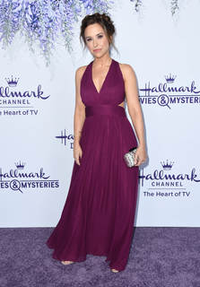 Lacey Chabert feet photo thumbnail