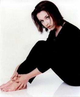 Lacey Chabert feet photo thumbnail