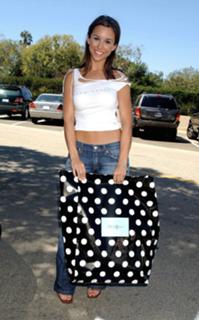 Lacey Chabert feet photo thumbnail