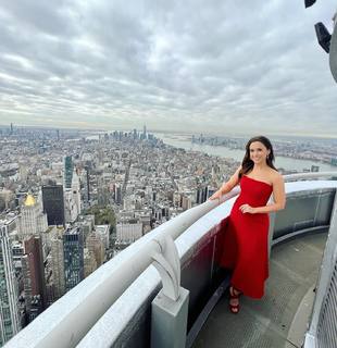 Lacey Chabert feet photo thumbnail