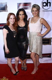 Lacey Chabert feet photo thumbnail