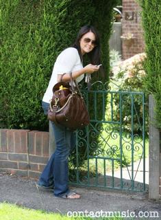 Lacey Turner feet photo thumbnail