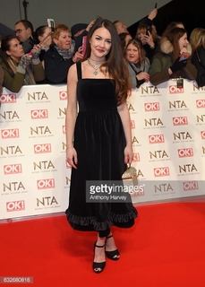 Lacey Turner feet photo thumbnail