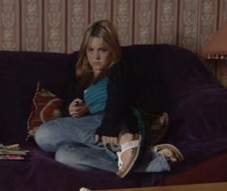 Lacey Turner feet photo thumbnail