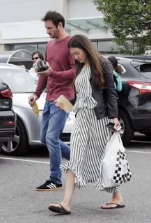 Lacey Turner feet photo thumbnail