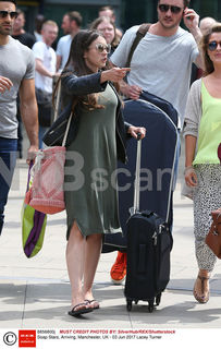Lacey Turner feet photo thumbnail