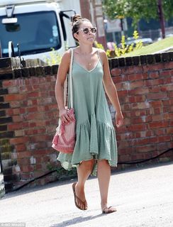 Lacey Turner feet photo thumbnail