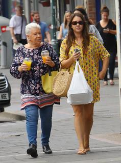 Lacey Turner feet photo thumbnail
