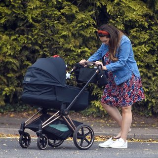 Lacey Turner feet photo thumbnail