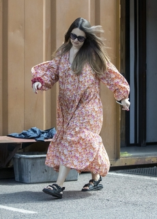 Lacey Turner feet photo thumbnail