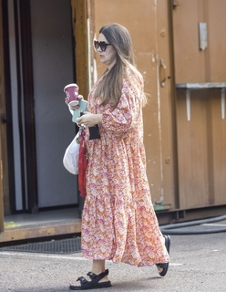 Lacey Turner feet photo thumbnail