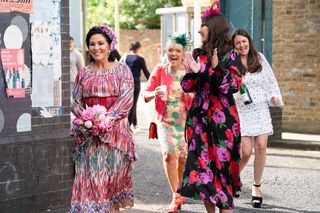 Lacey Turner feet photo thumbnail