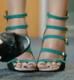 Lacey Turner feet photo thumbnail