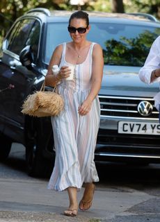 Lacey Turner feet photo 20