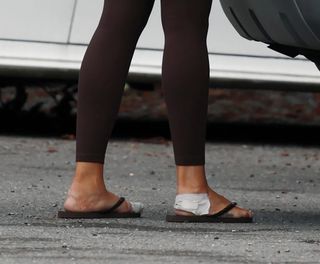Lacey Turner feet photo 2