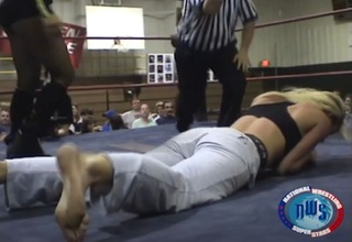Lacey von Erich feet photo 6