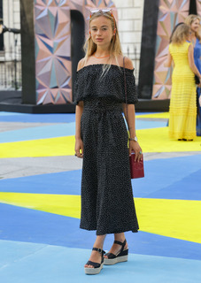Lady Amelia Windsor feet photo 12