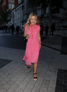 Lady Amelia Windsor feet photo 10