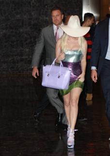 Lady Gaga feet photo thumbnail