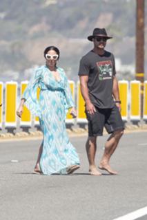 Lady Gaga feet photo thumbnail