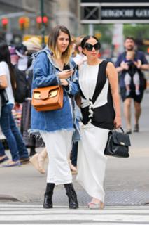 Lady Gaga feet photo thumbnail